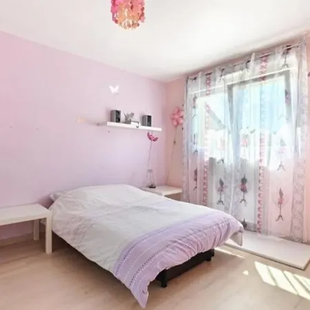 Maison 120 M² A 펜션