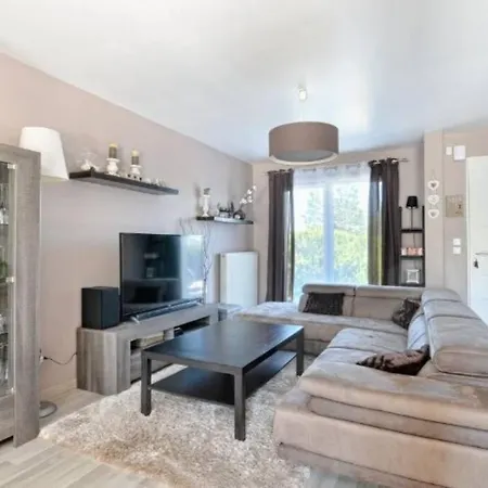Maison 120 M² A Nyaraló