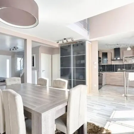 Maison 120 M² A *